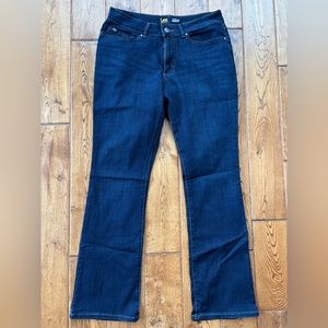 Lee Curvy bootcut